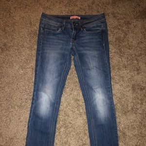 Dollhouse skinny jeans